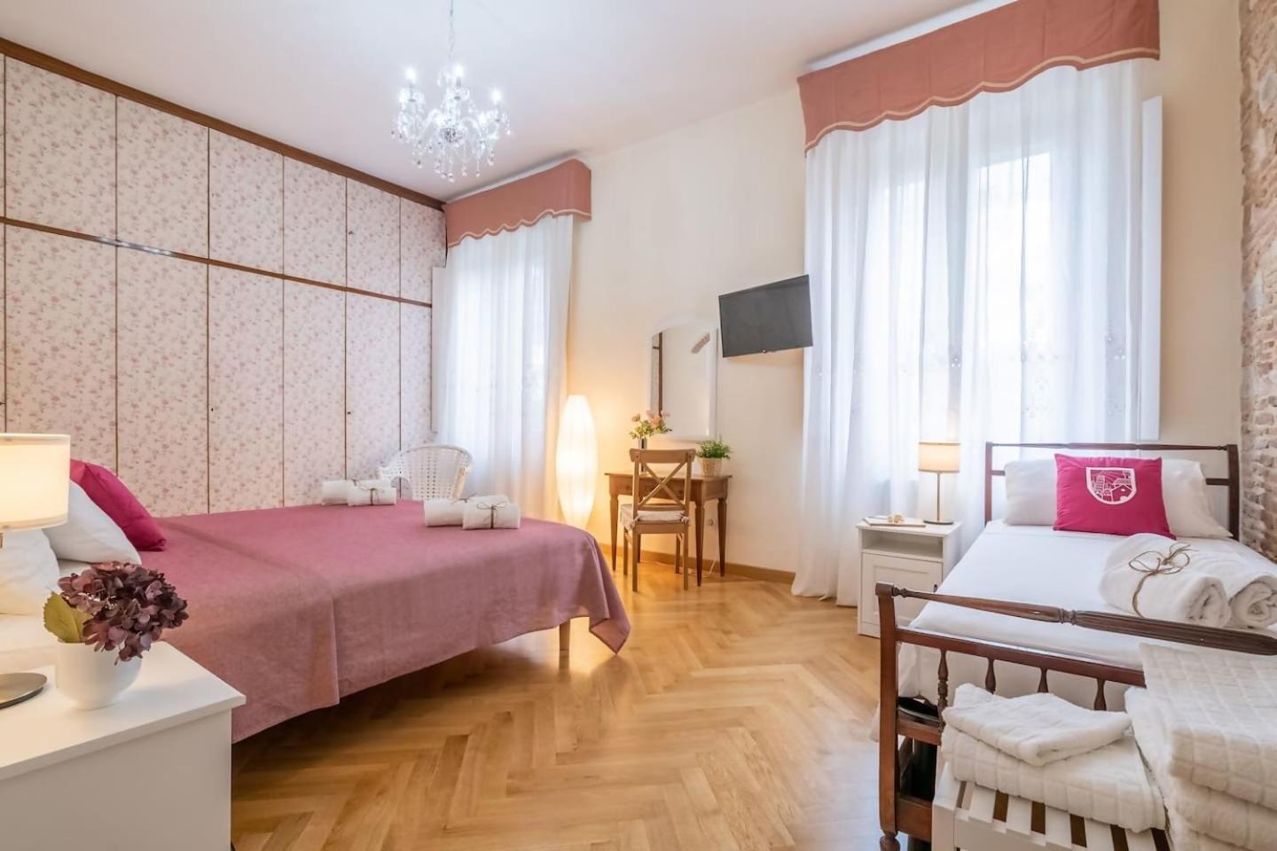 Lh Casa Dora Gæstehus