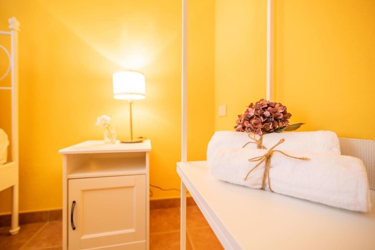 Lh Casa Dora Affittacamere *