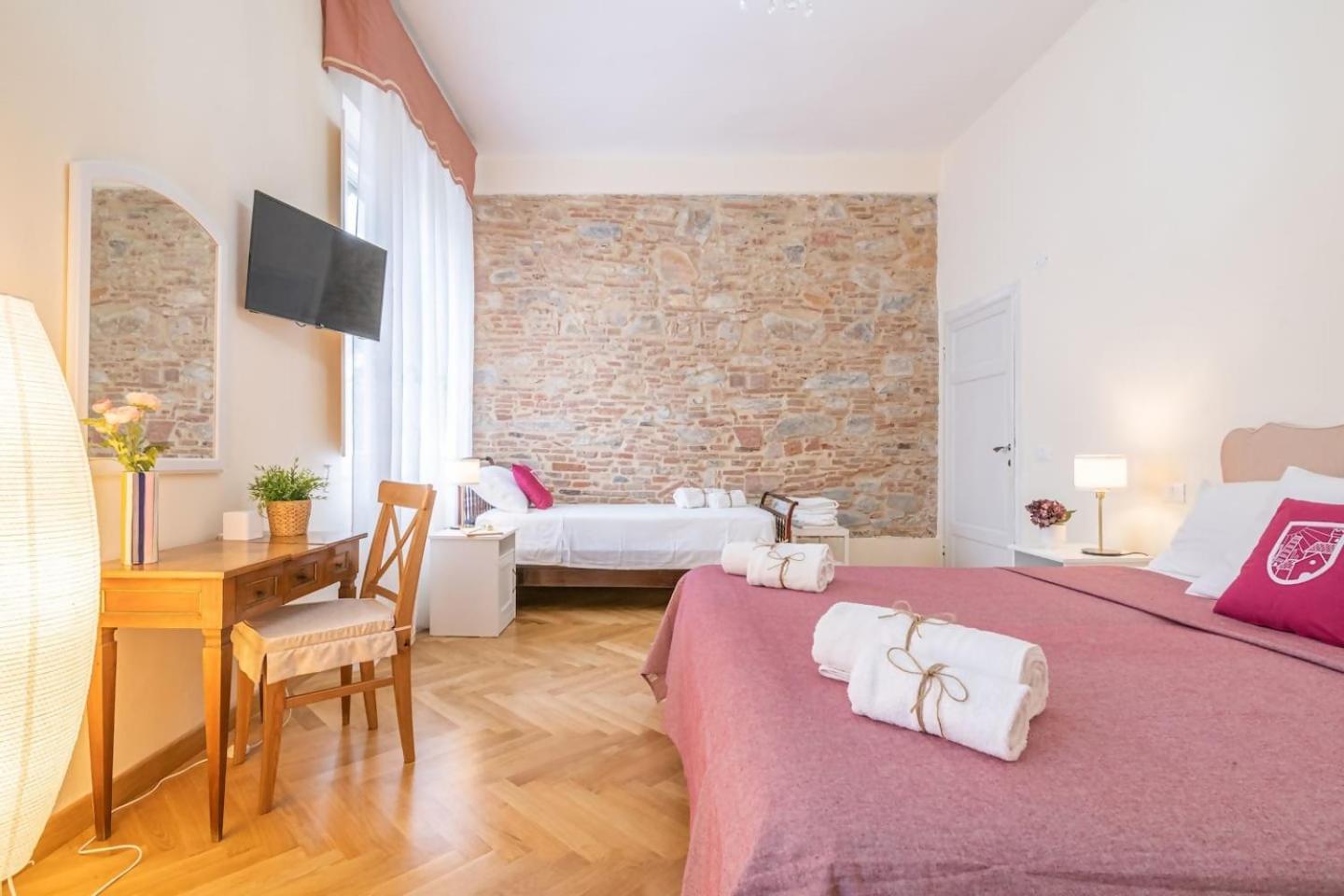 Lh Casa Dora Gæstehus