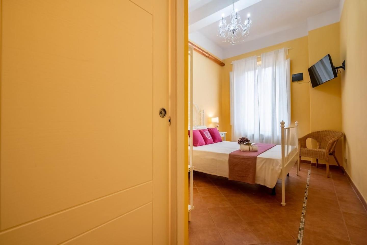 Affittacamere Lh Casa Dora Pisa